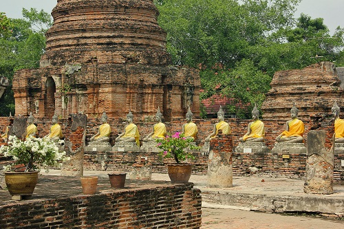 Các tàn tích còn lại của A-yu-tha-ya